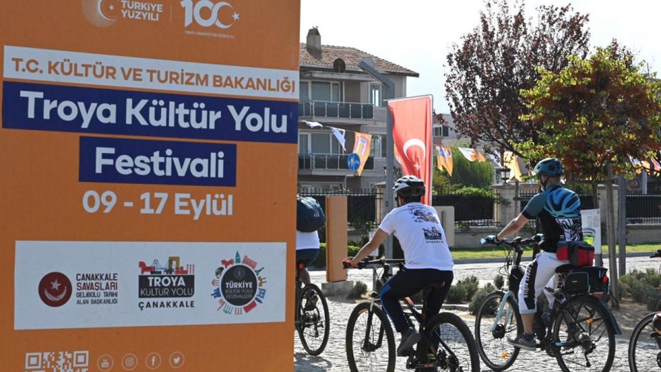 Çanakkale’den Troya’ya 32 kilometre pedal bastılar