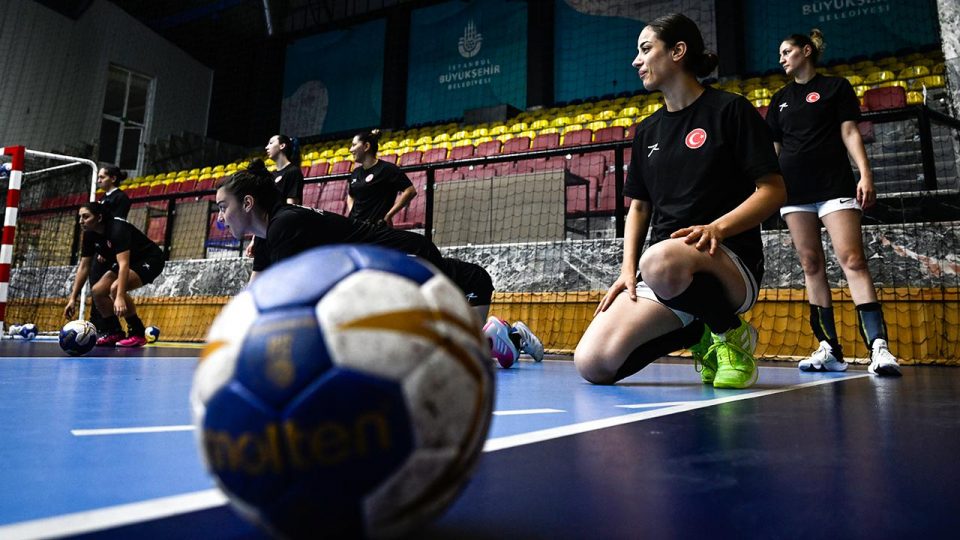 A Milli Kadın Hentbol Takımı oyuncularından Ankaralı sporseverlere destek çağrısı