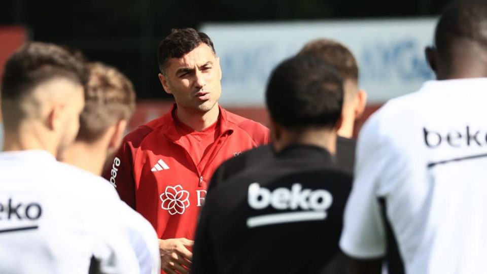 Beşiktaş Burak Yılmaz yönetiminde çalıştı