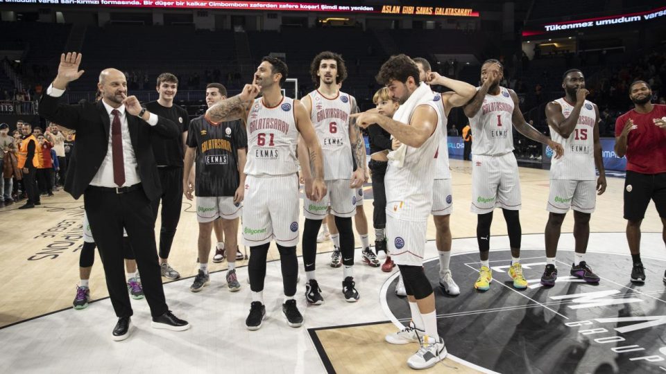 Basketbol’da Galatasaray Ekmas Benfica’yı mağlup etti