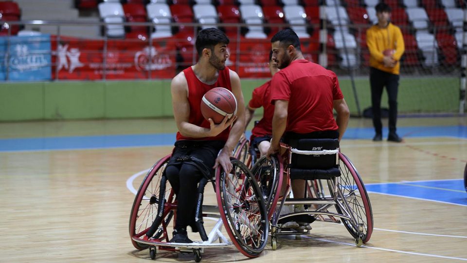 Muş Bedensel Engelliler Basketbol Takımı’nın hedefi üst sıralar